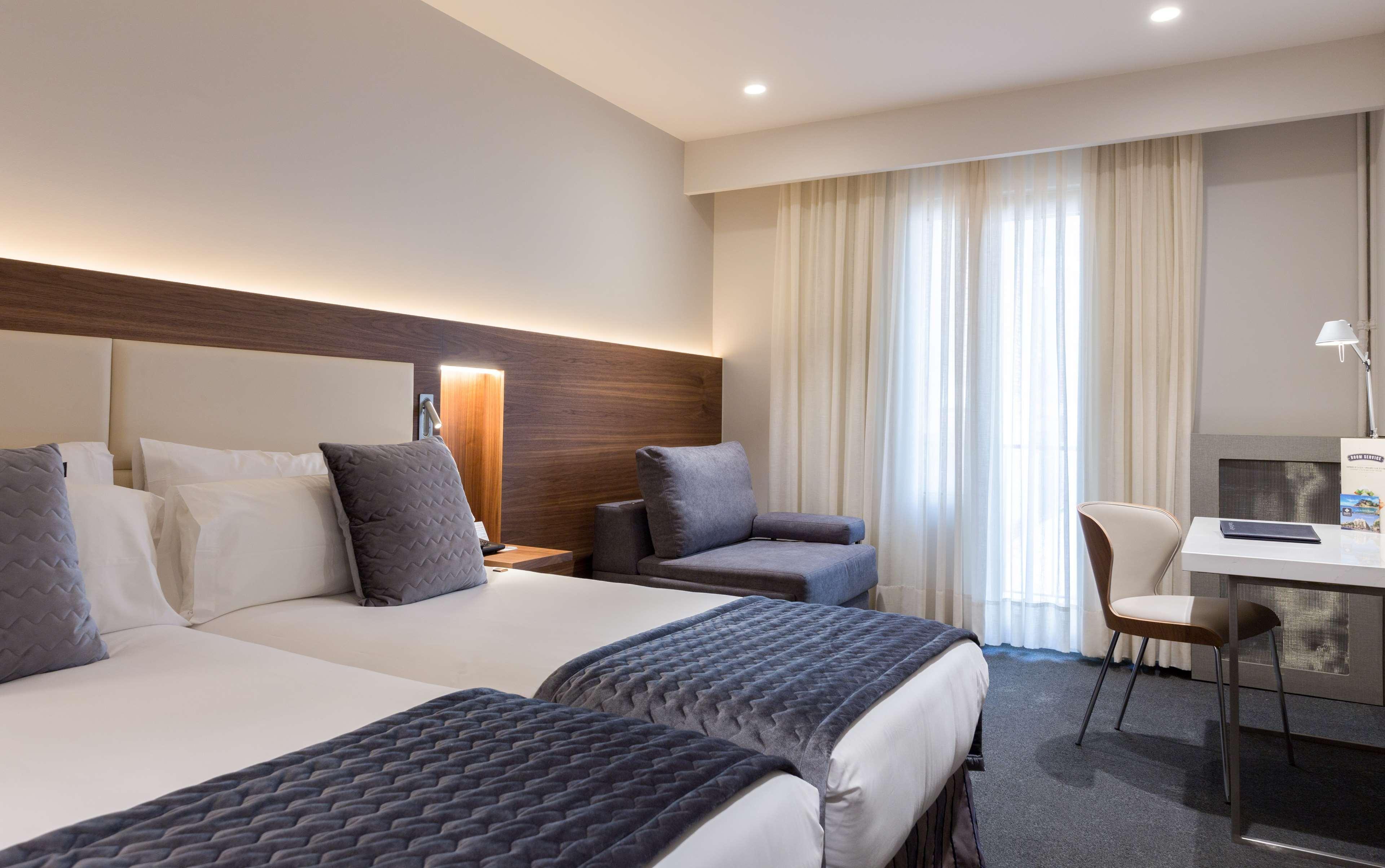 Best Western Premier Hotel Dante Барселона Екстериор снимка