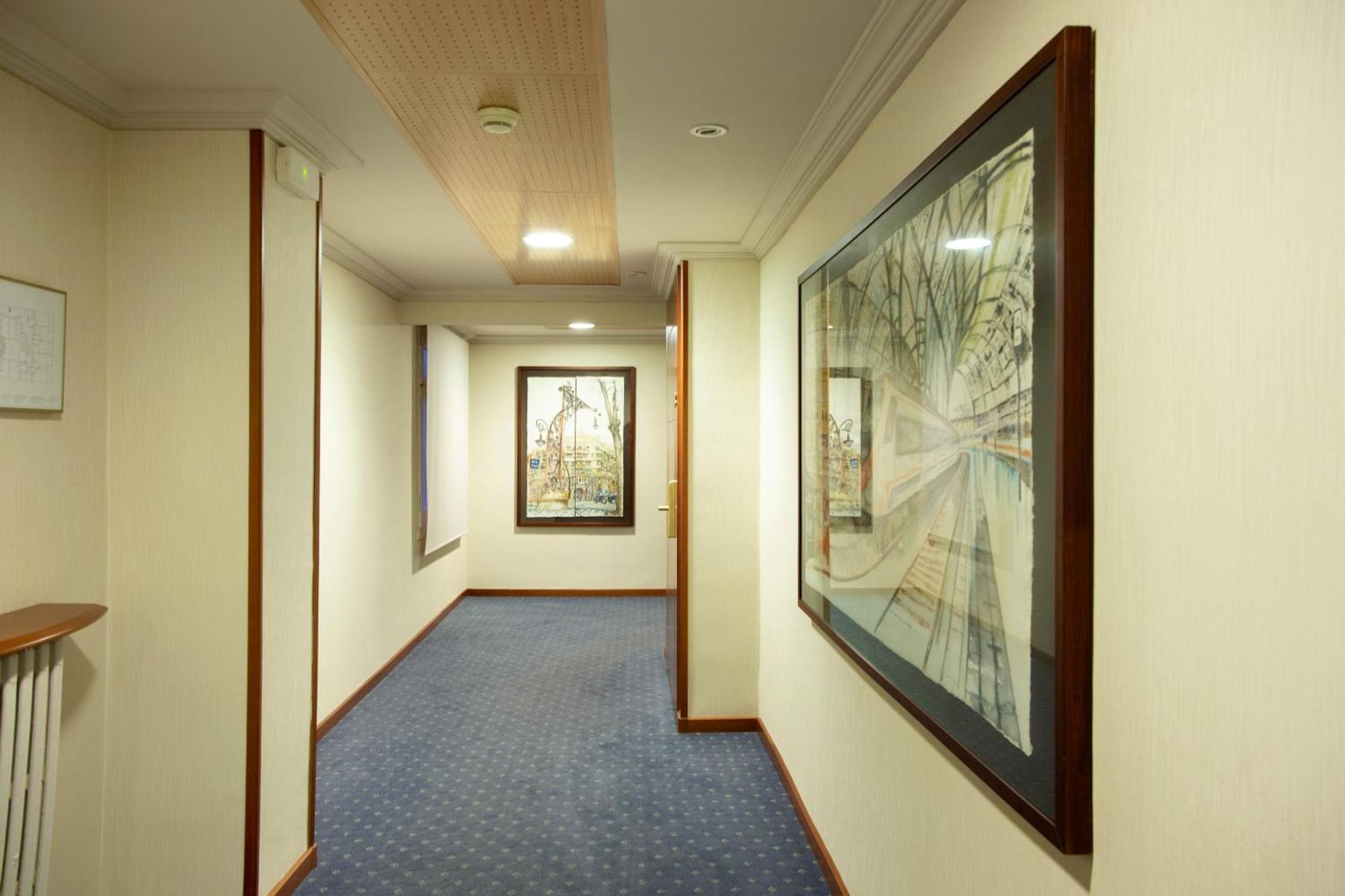 Best Western Premier Hotel Dante Барселона Екстериор снимка