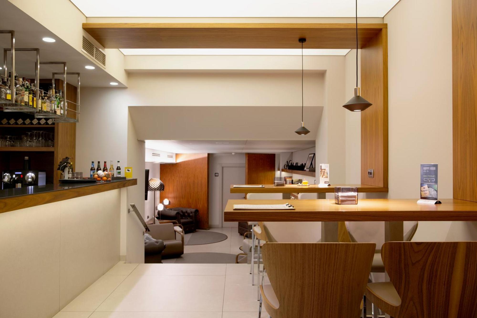 Best Western Premier Hotel Dante Барселона Екстериор снимка