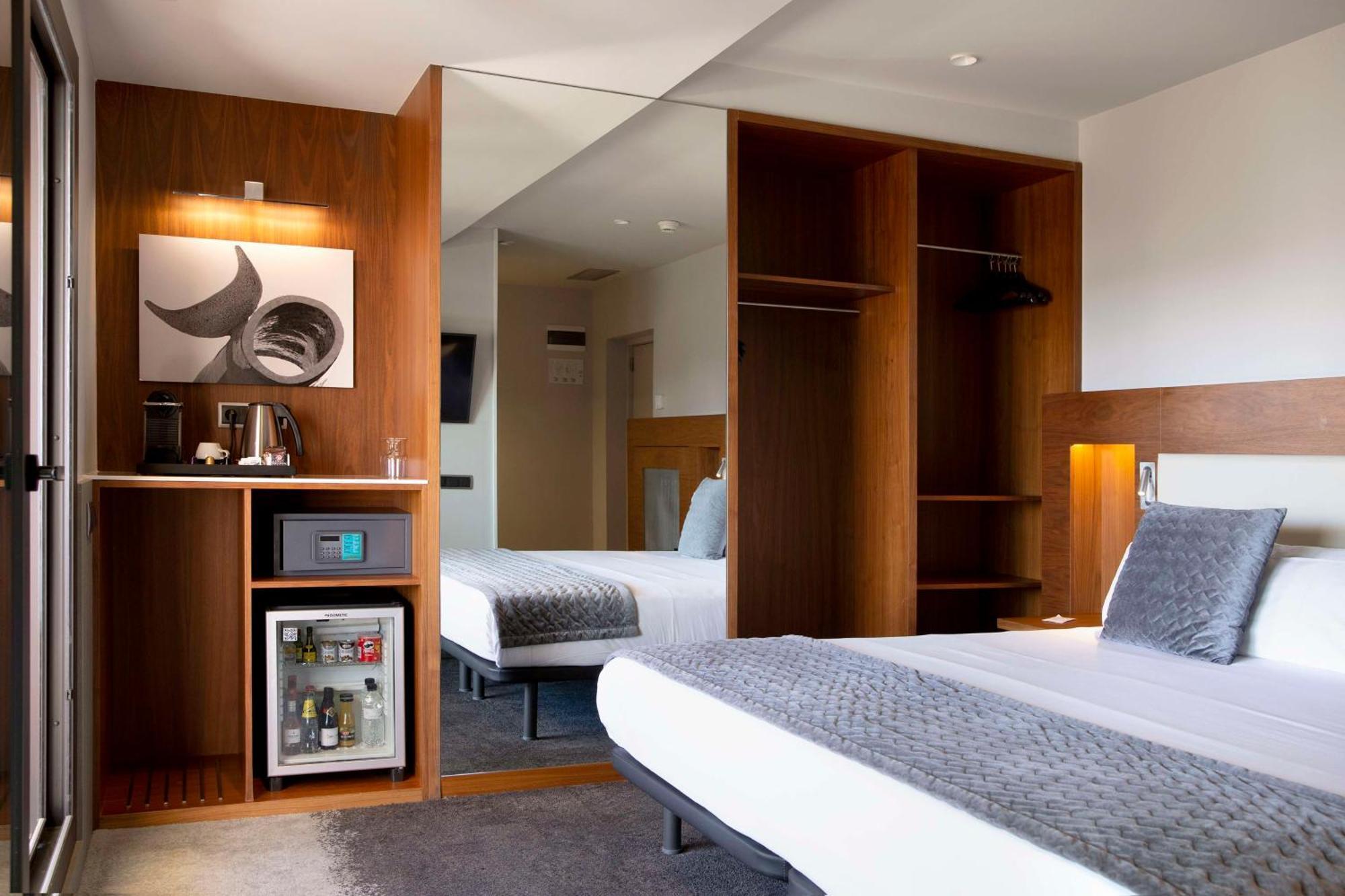 Best Western Premier Hotel Dante Барселона Екстериор снимка