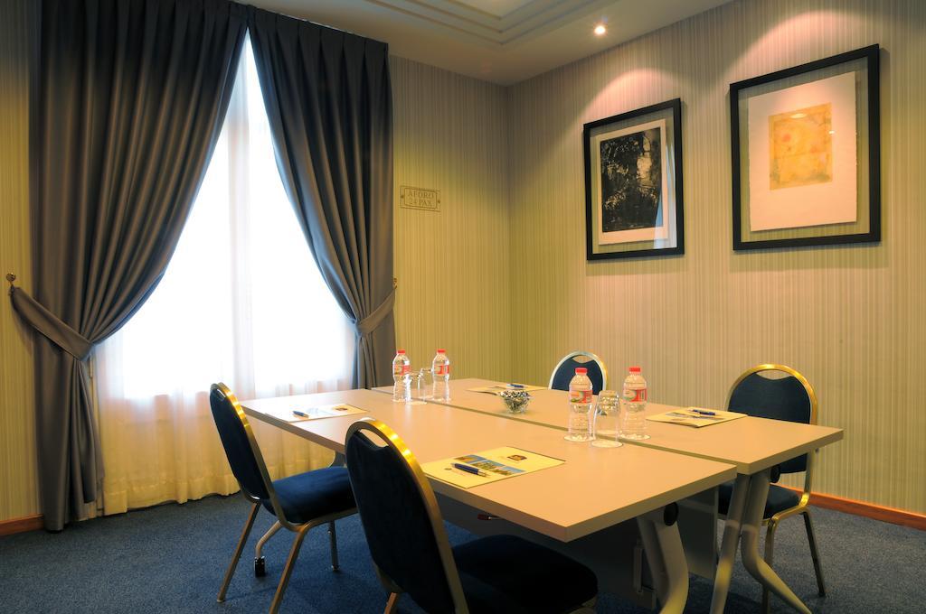 Best Western Premier Hotel Dante Барселона Екстериор снимка